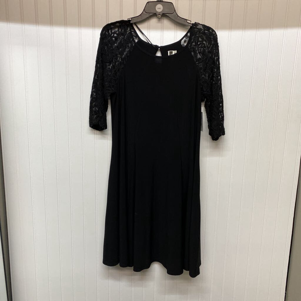 *SHORT DRESS WITH LACE SLEEVES