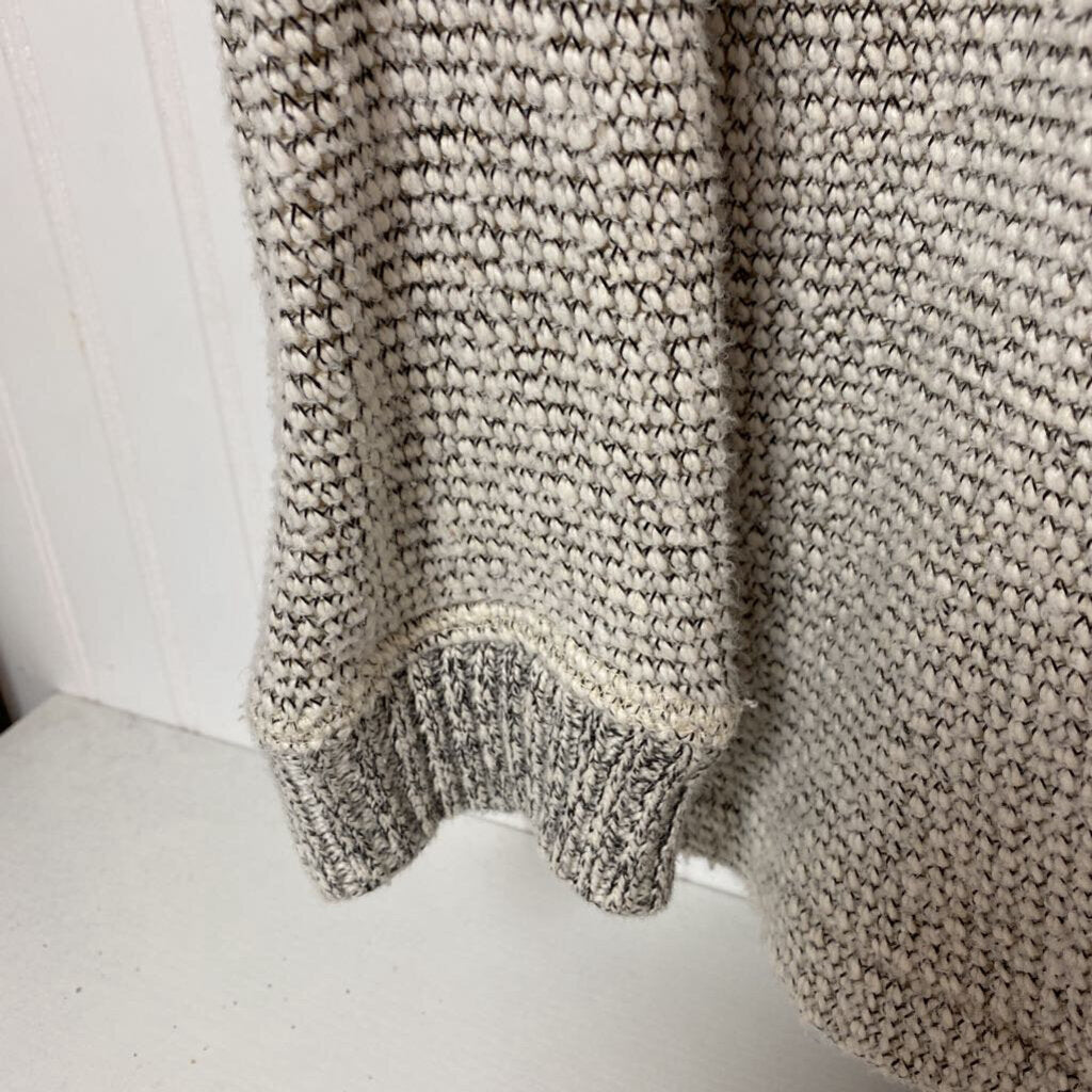 SWEATER HOODIE