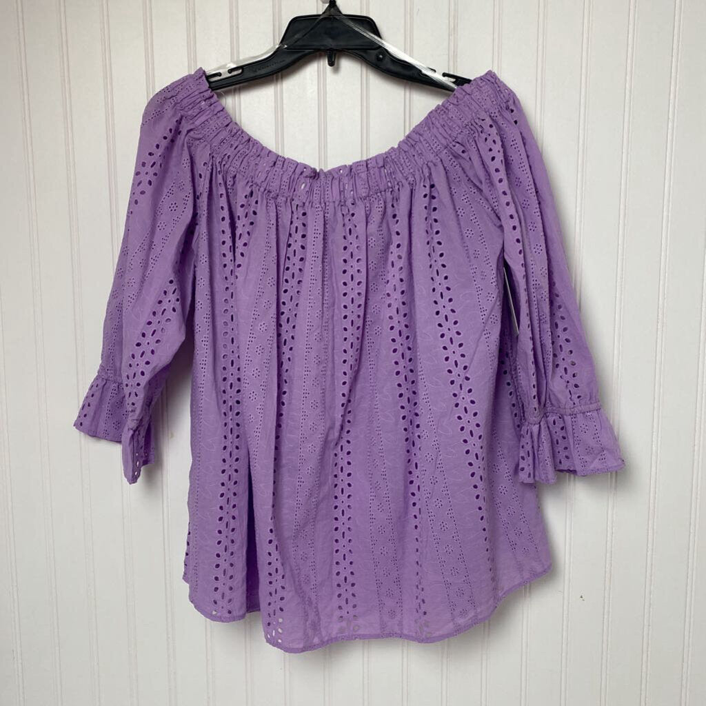 LONG SLEEVE EYELET TOP