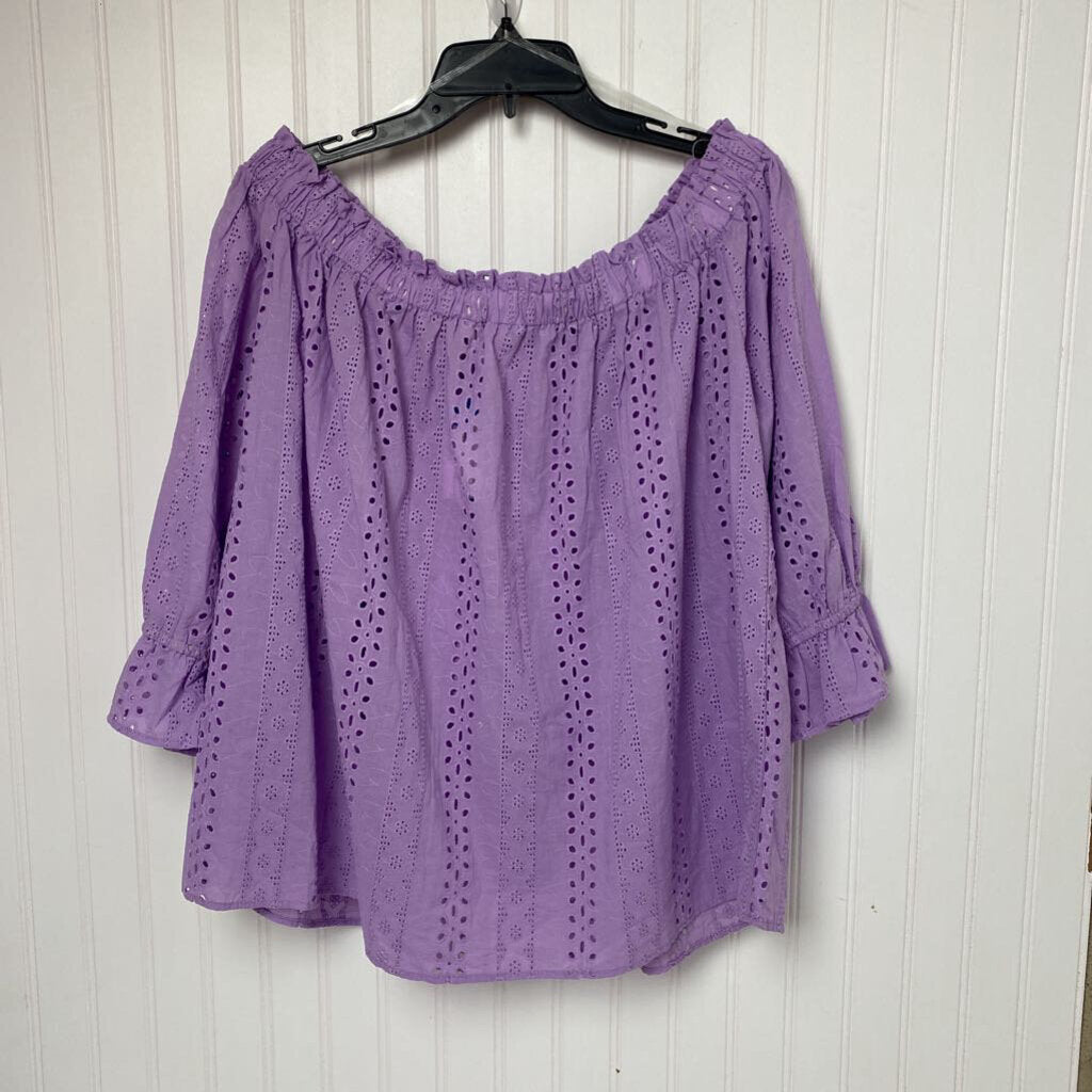 LONG SLEEVE EYELET TOP