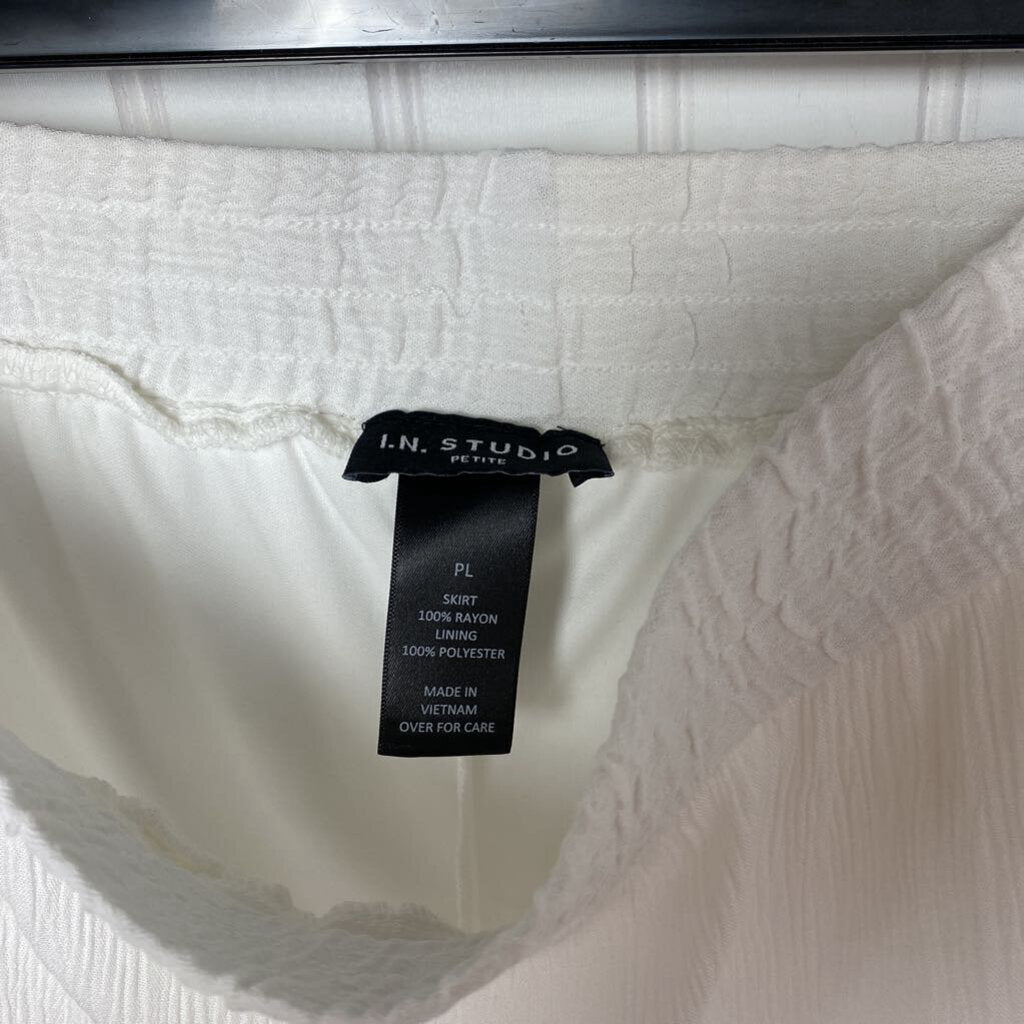 WHITE LONG SKIRT