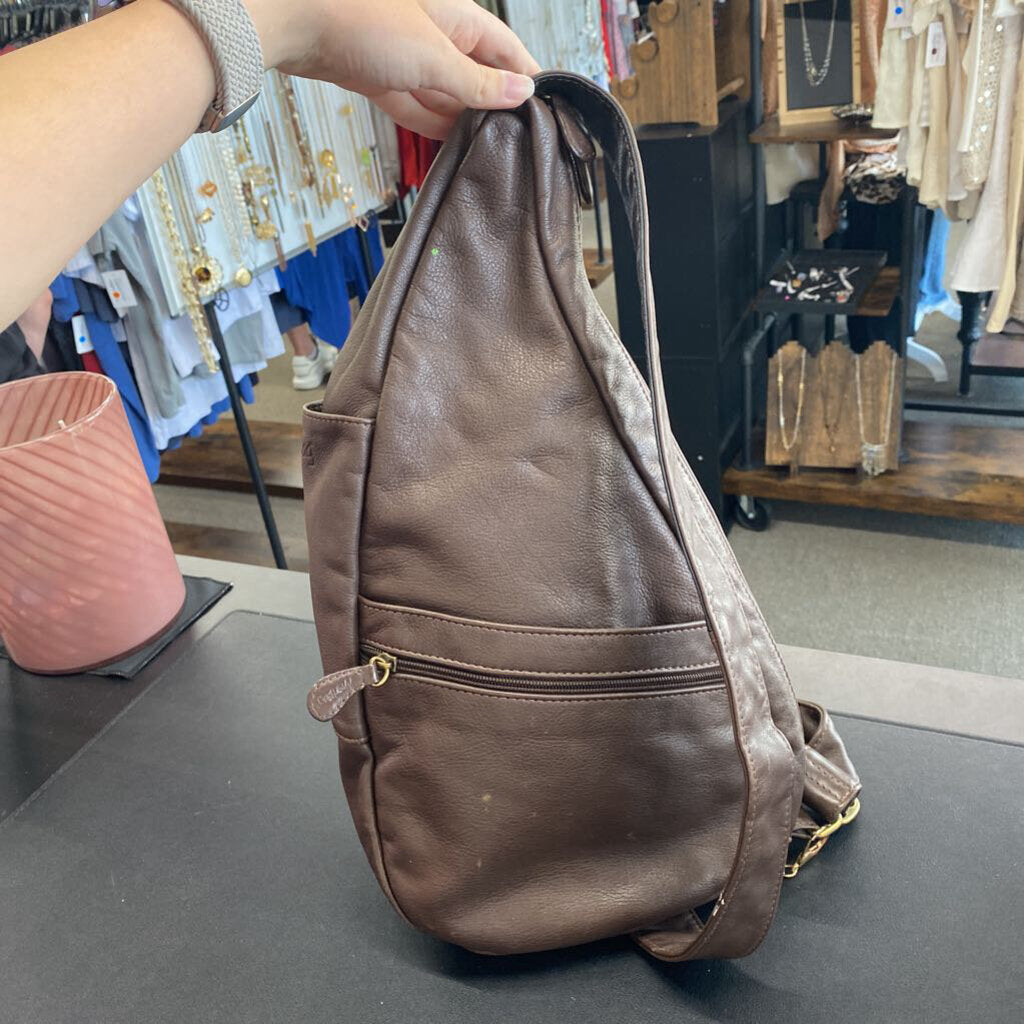 LEATHER SHOULDER BAG