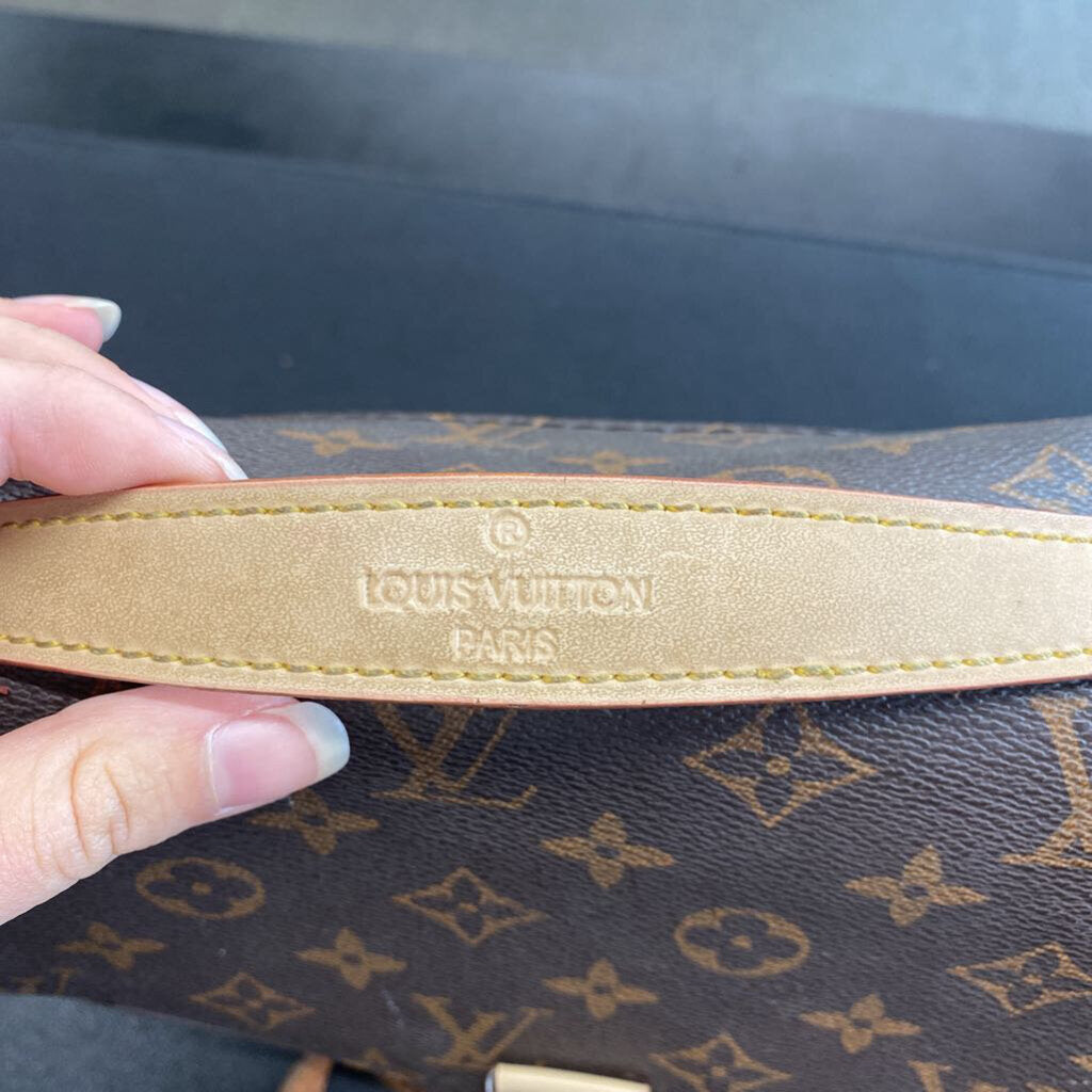 LOUIS VUITTON BAG