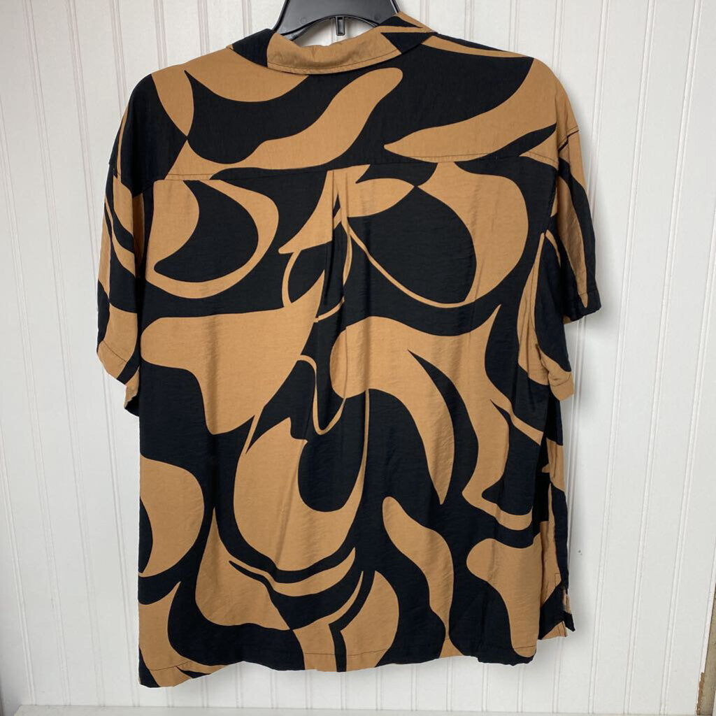 BUTTON UP VNECK WITH COLLAR