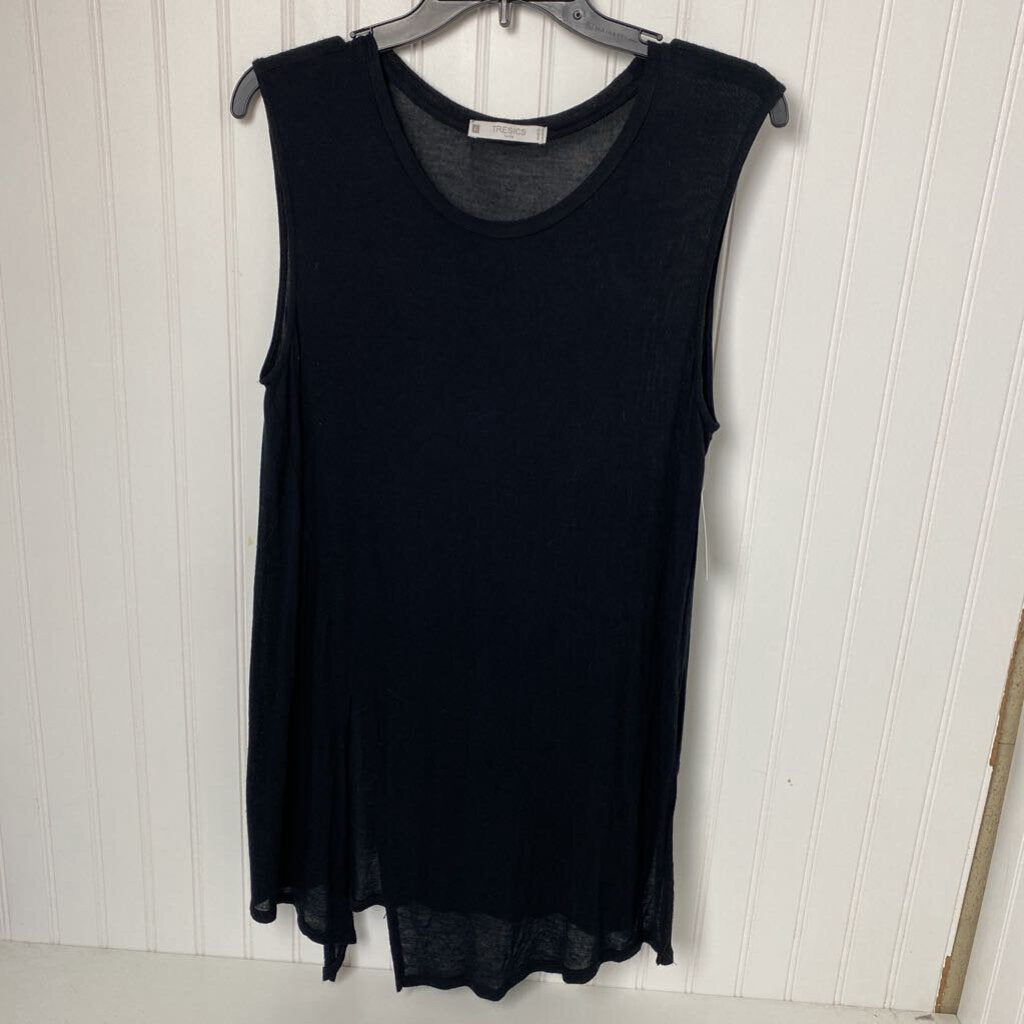 BASIC SLEEVELESS TOP
