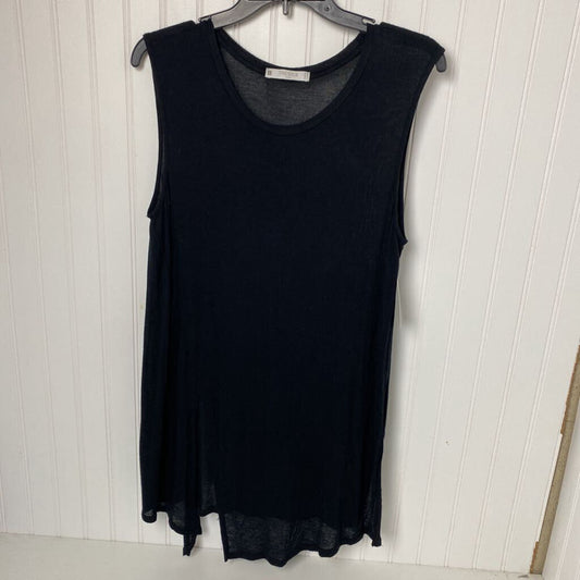 BASIC SLEEVELESS TOP