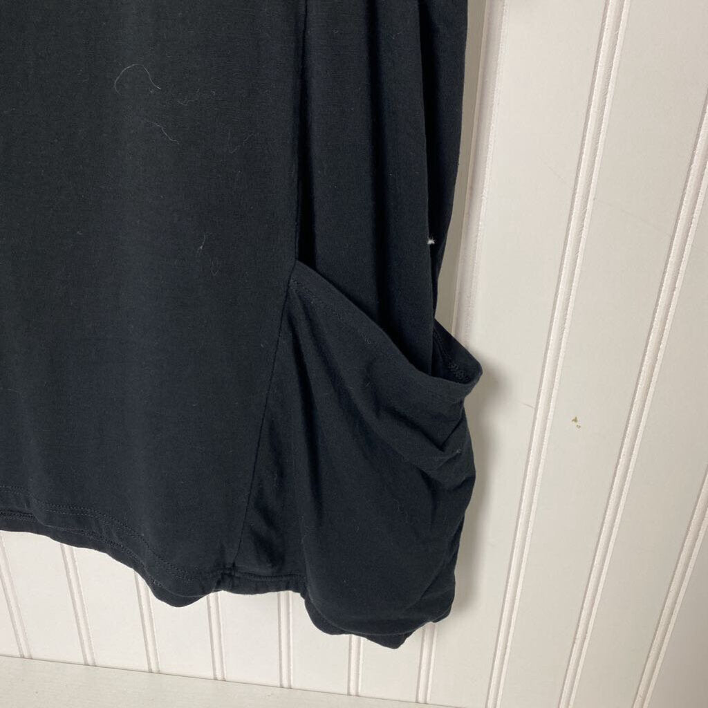 SHORT SLEEVE TUNIC WITH SIDE POCKETS