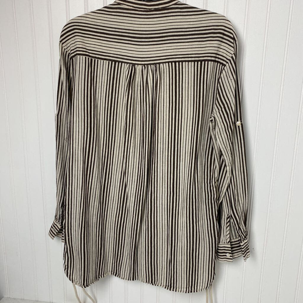 LONG SLEEVE STRIPED BUTTON UP