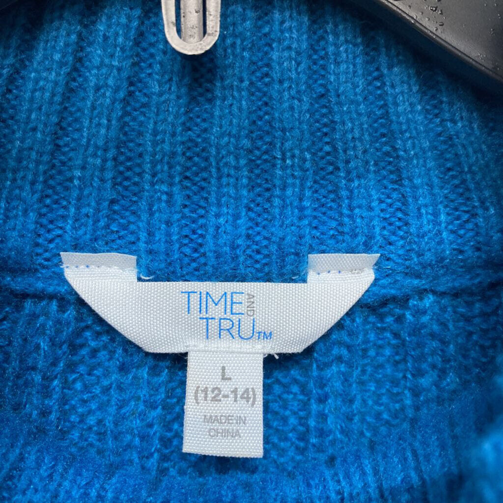 BLUE SWEATER