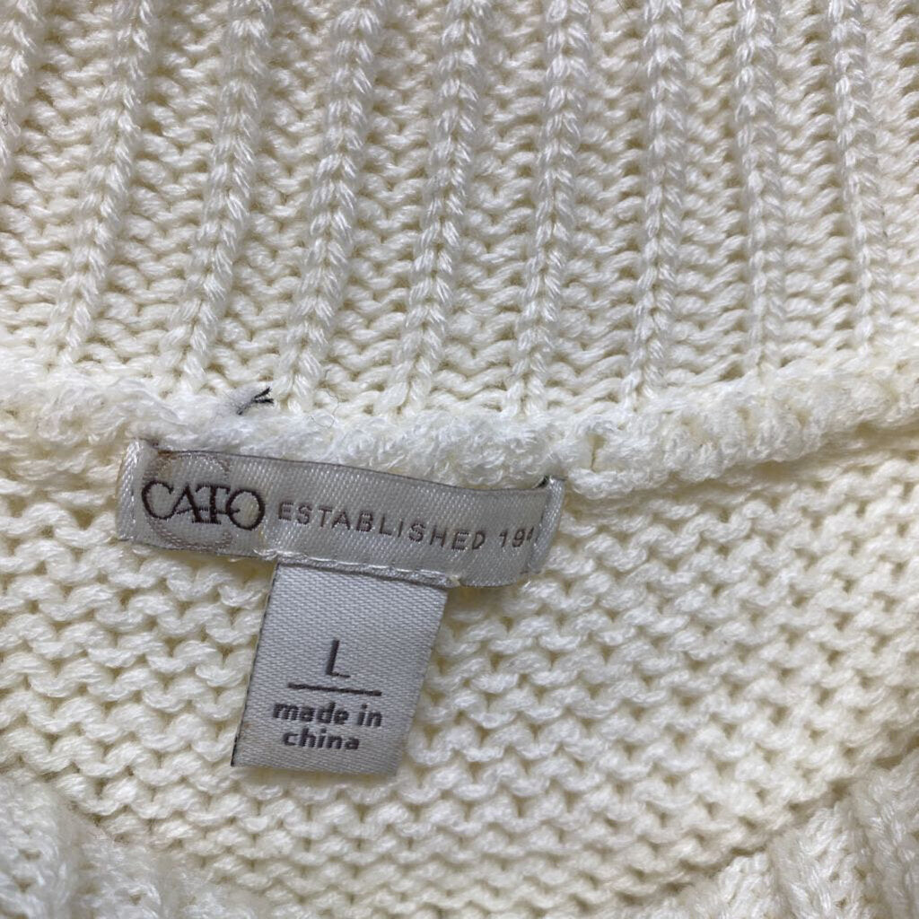 WHITE SWEATER