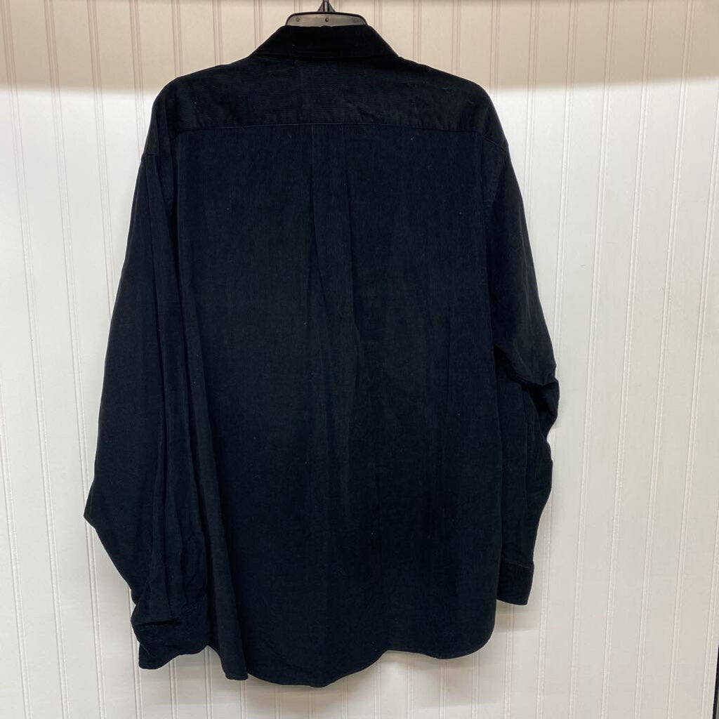 BLACK BUTTON UP
