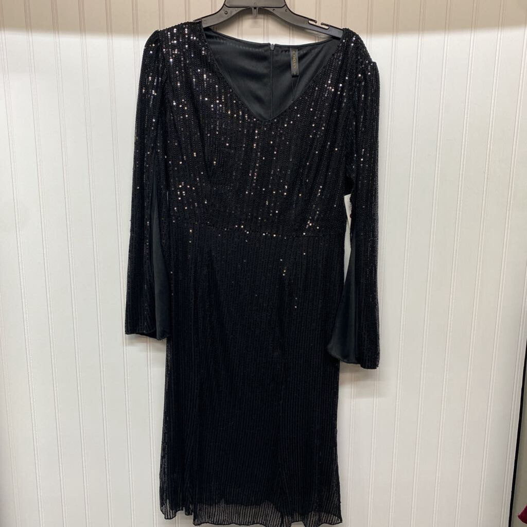 BLACK SHORT DRESS