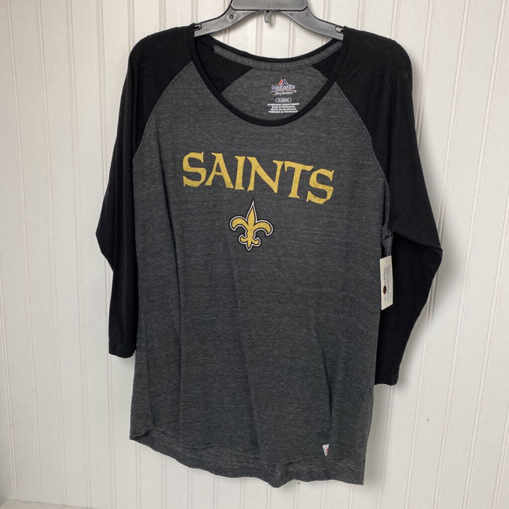 LONG SLEEVE GRAPHIC TEE