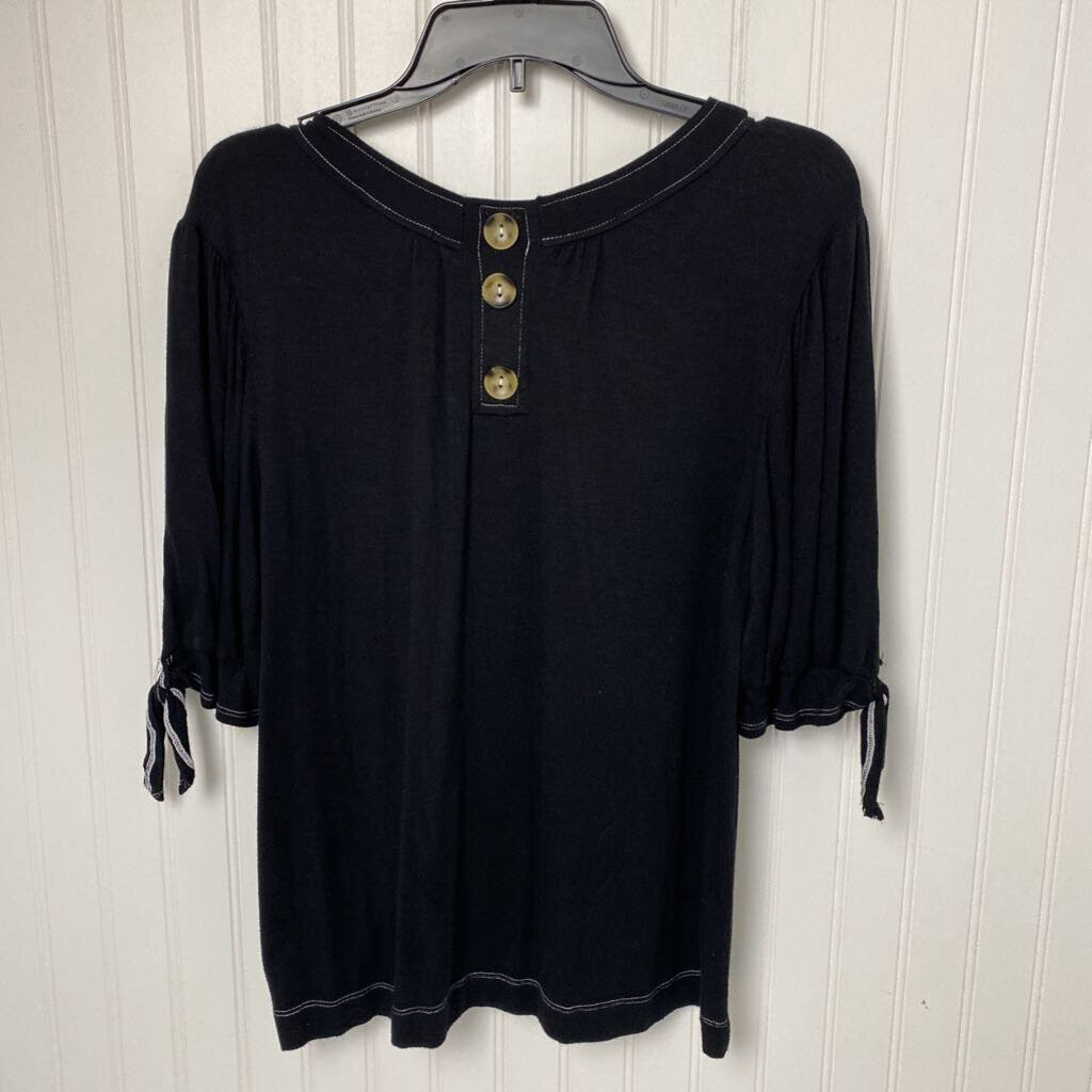 SHORT SLEEVE TOP