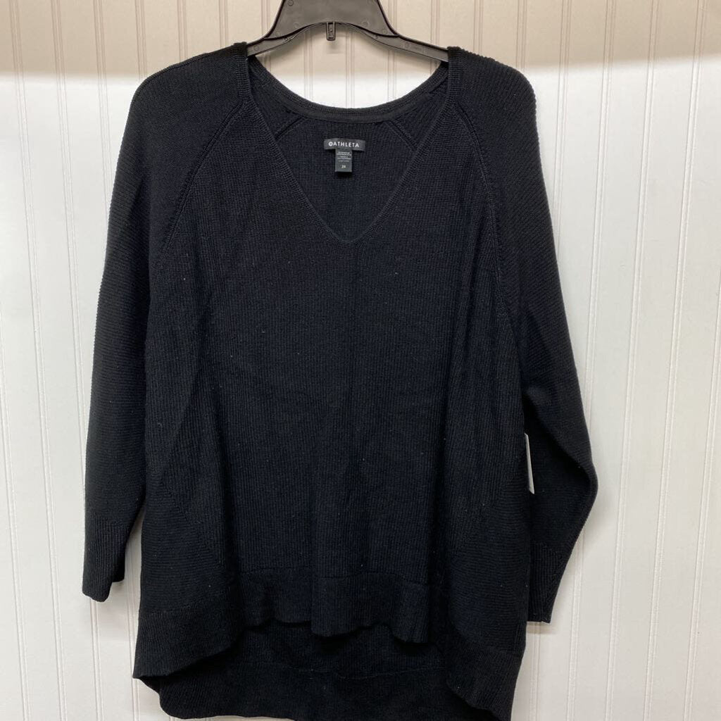 BLACK SWEATER