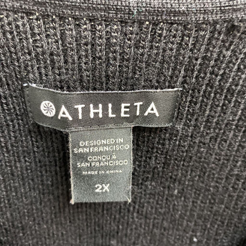 BLACK SWEATER