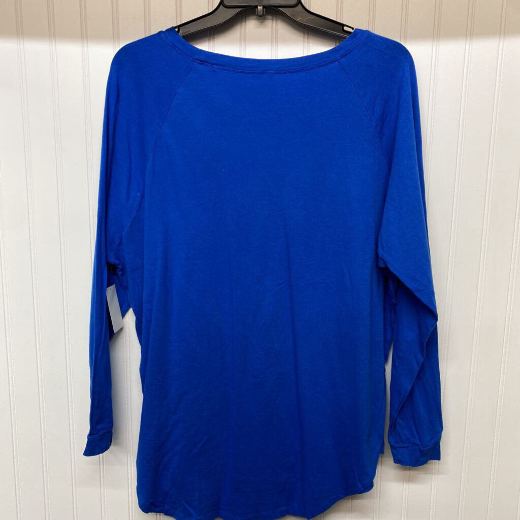 BASIC BLUE TOP