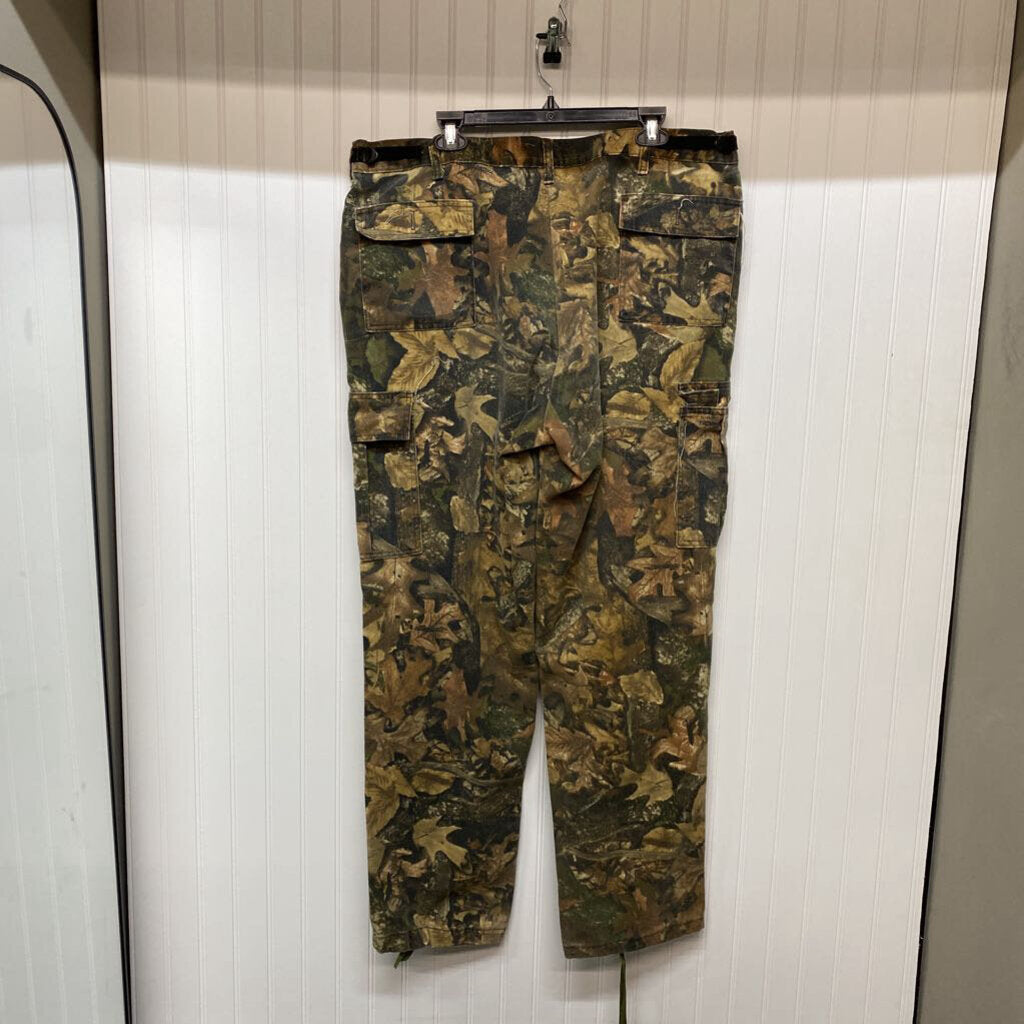 CAMO CARGO PANTS