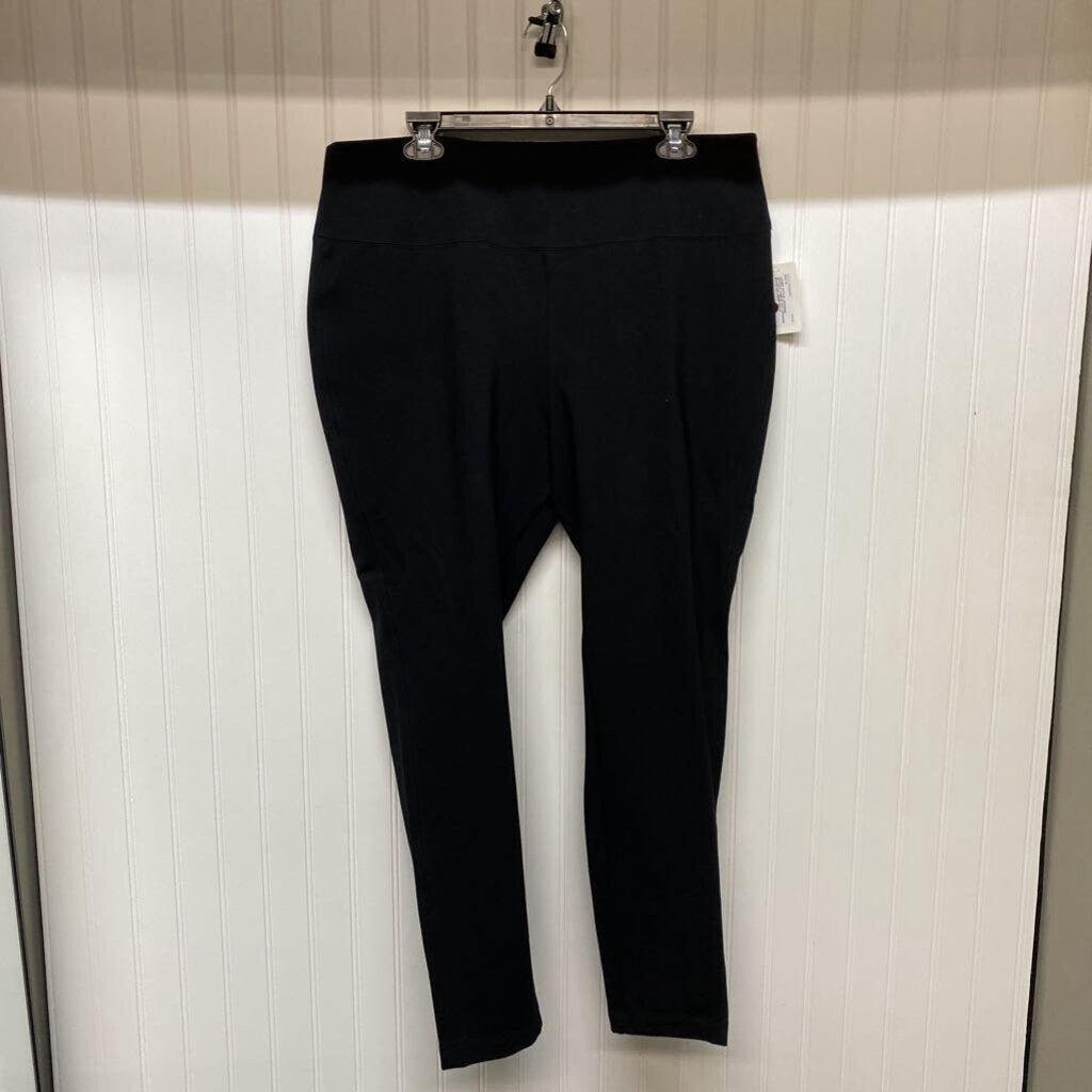 BLACK LEGGINGS