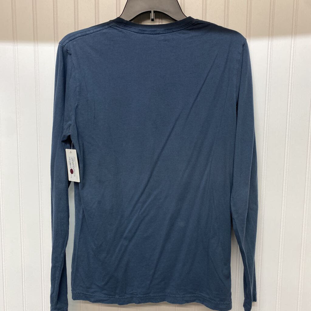 LONG SLEEVED GRAPHIC TEE
