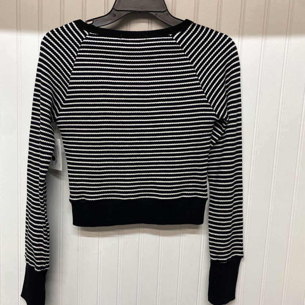 CROPPED LONG SLEEVED