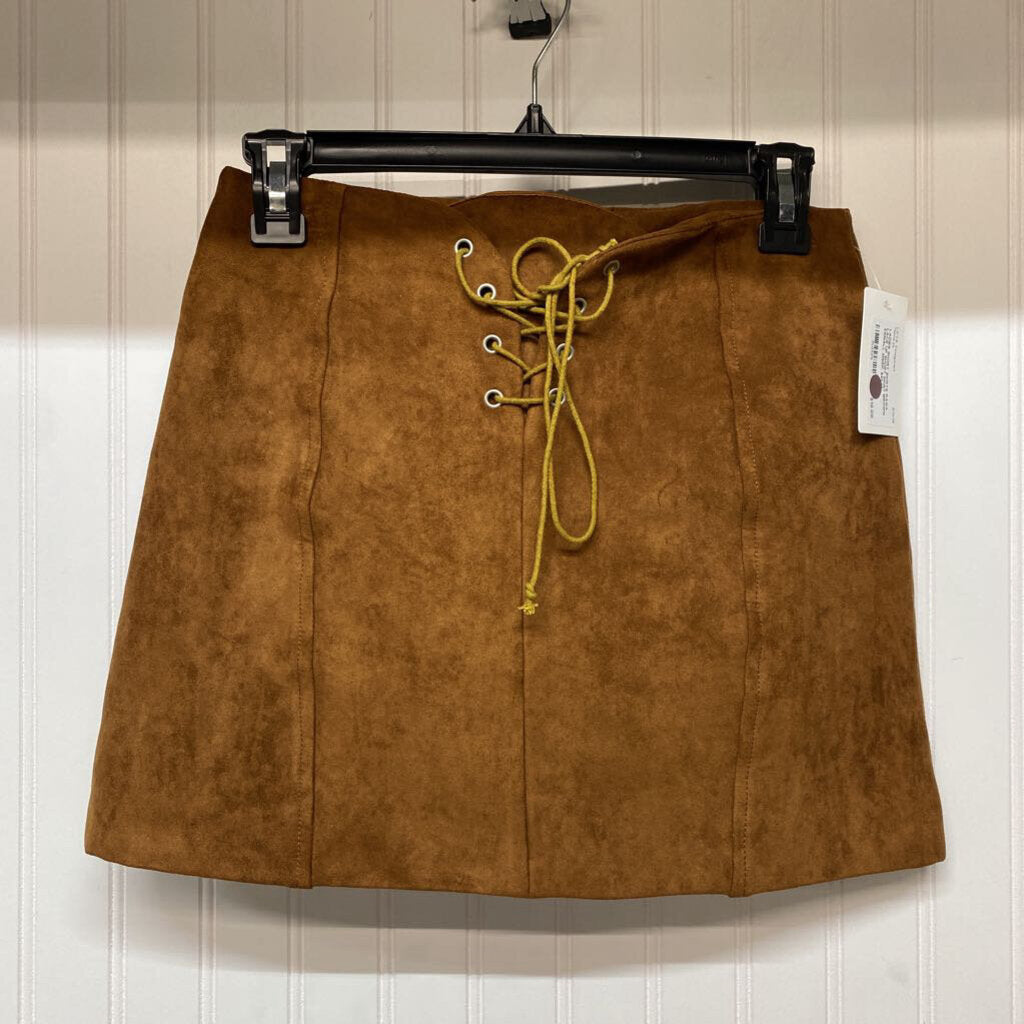 LACE UP SHORT SKIRT