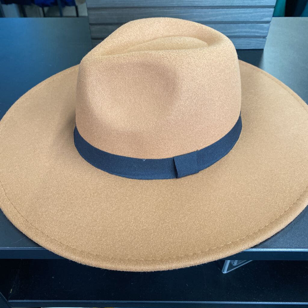 FELT HAT