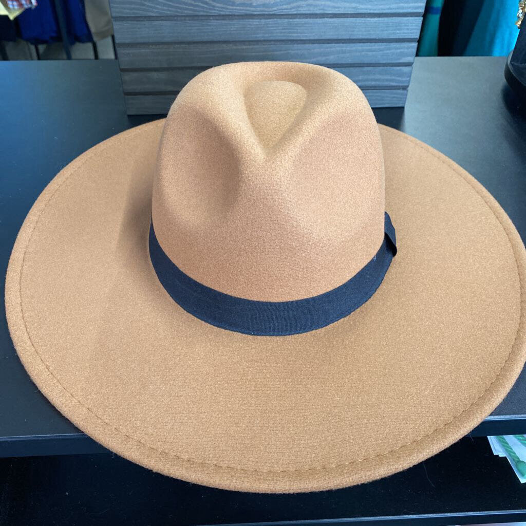 FELT HAT
