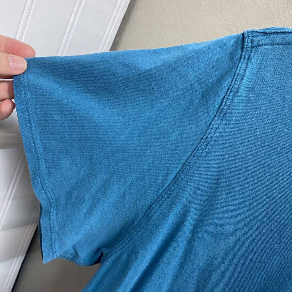 SHORT SLEEVED TOP
