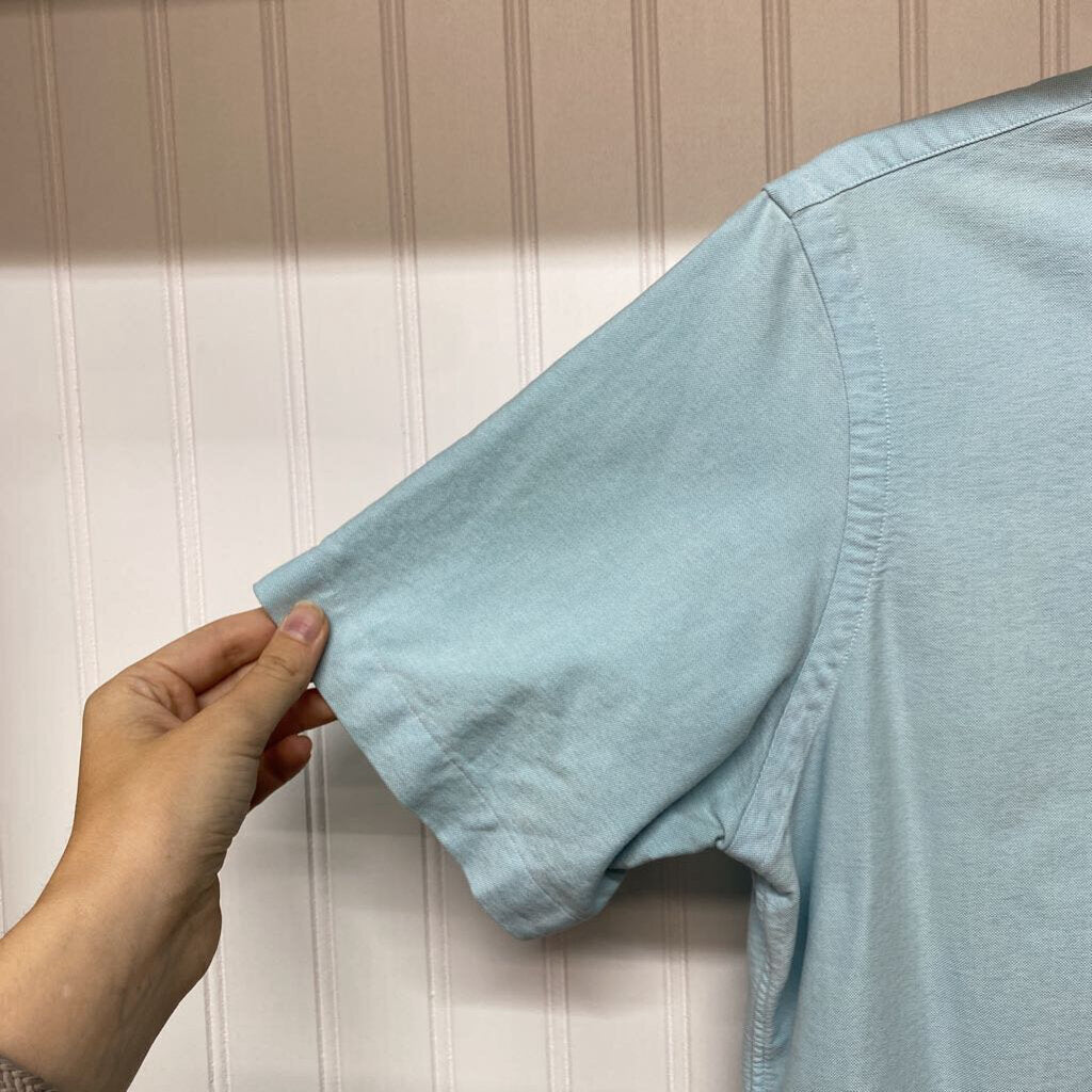 SHORT SLEEVED BUTTON DOWN