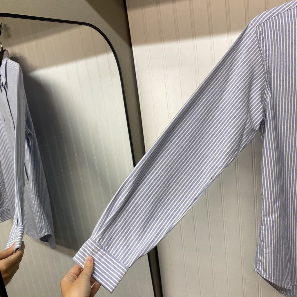 LONG SLEEVED BUTTON DOWN