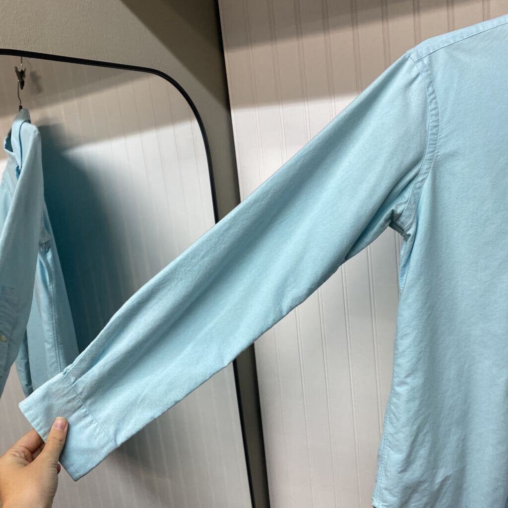 LONG SLEEVED BUTTON DOWN