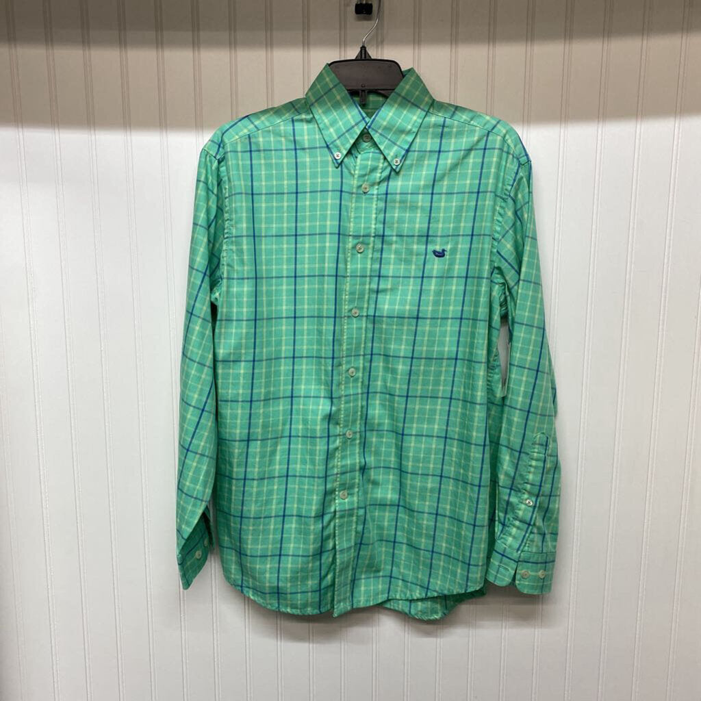 LONG SLEEVED BUTTON DOWN