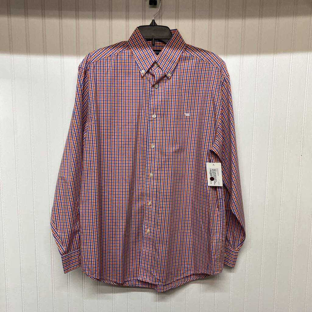 LONG SLEEVED BUTTON DOWN