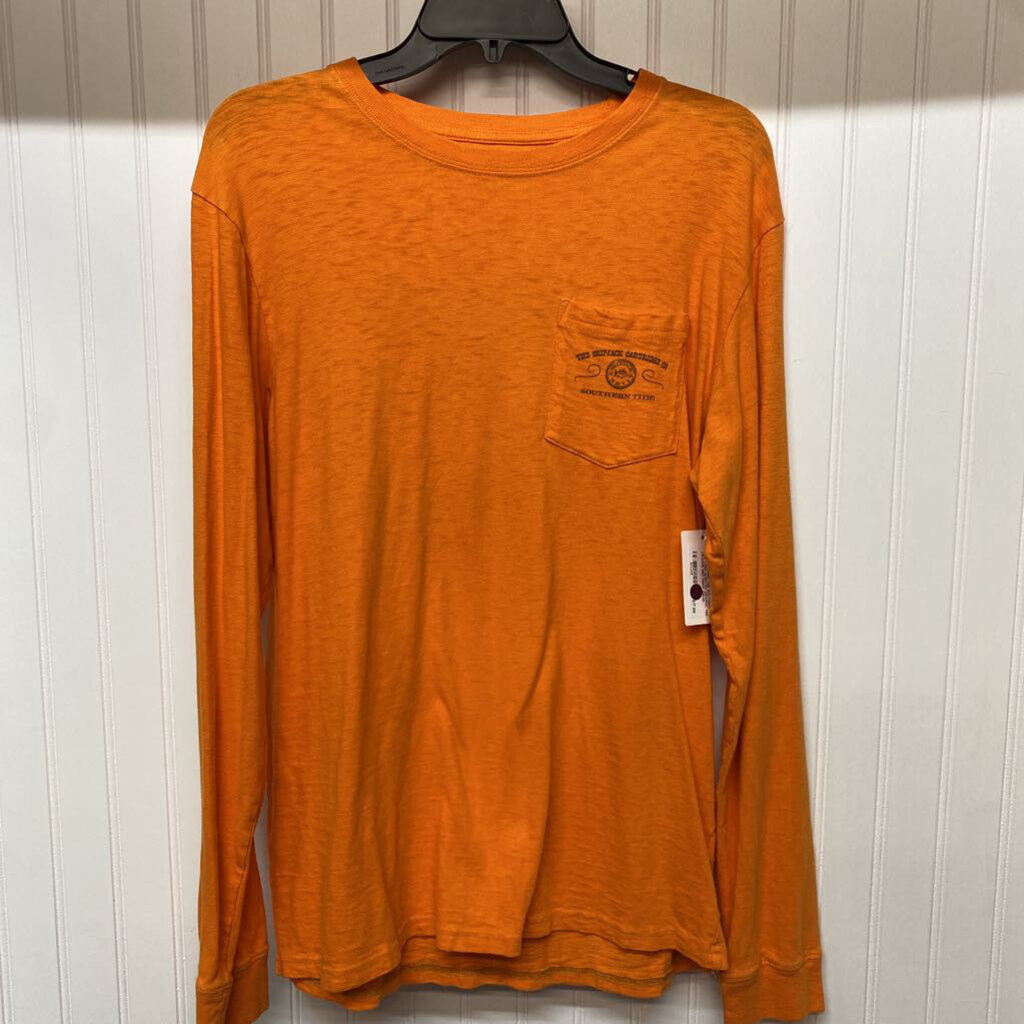 LONG SLEEVED GRAPHIC TEE
