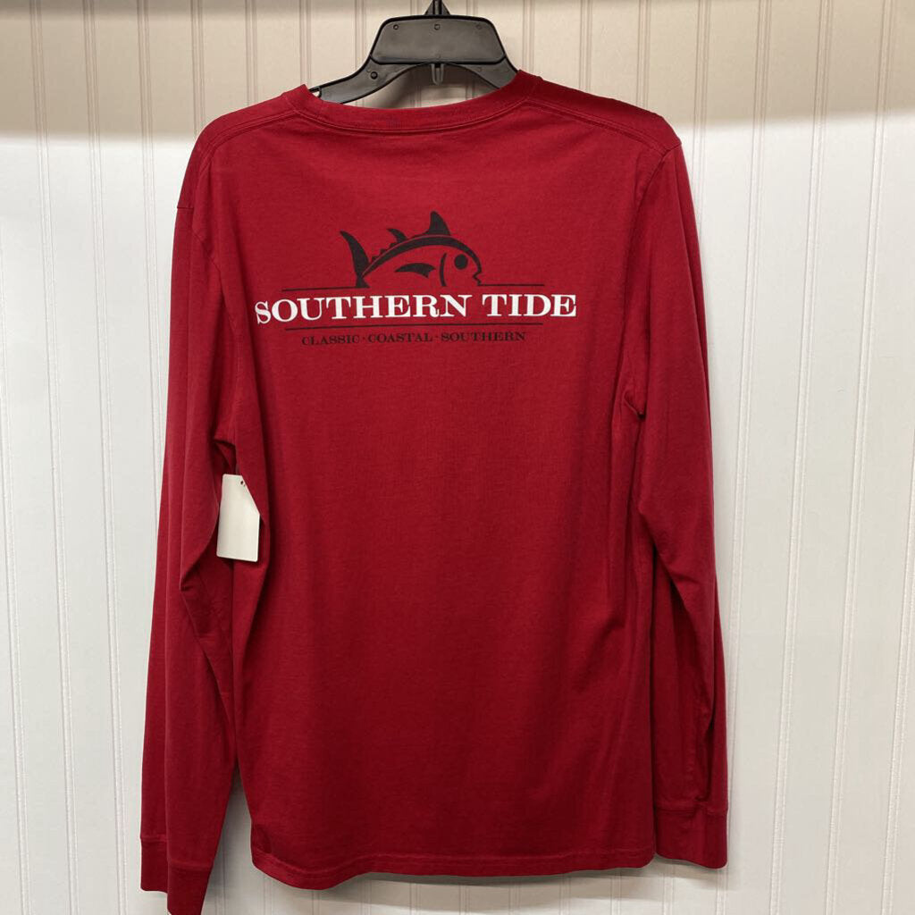 LONG SLEEVED POCKET TEE