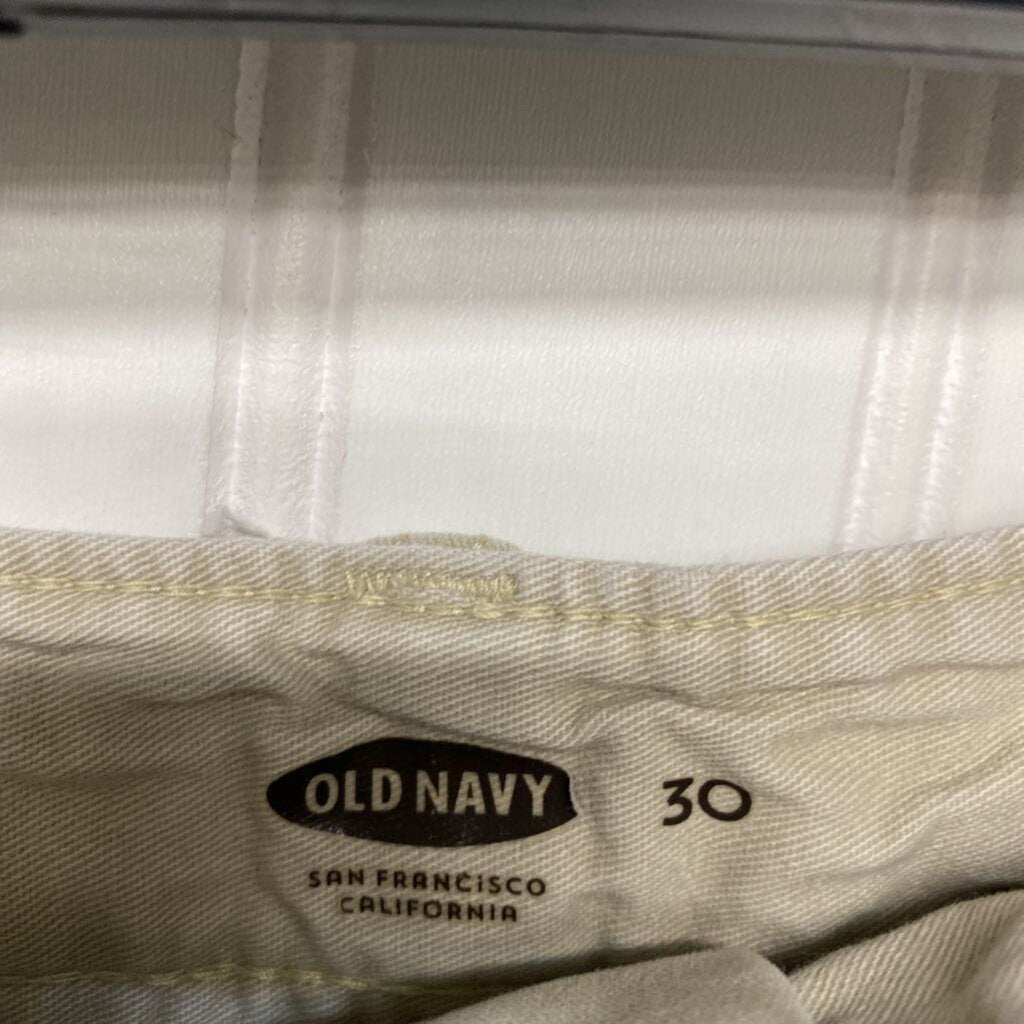 FLAT FRONT KHAKI SHORTS
