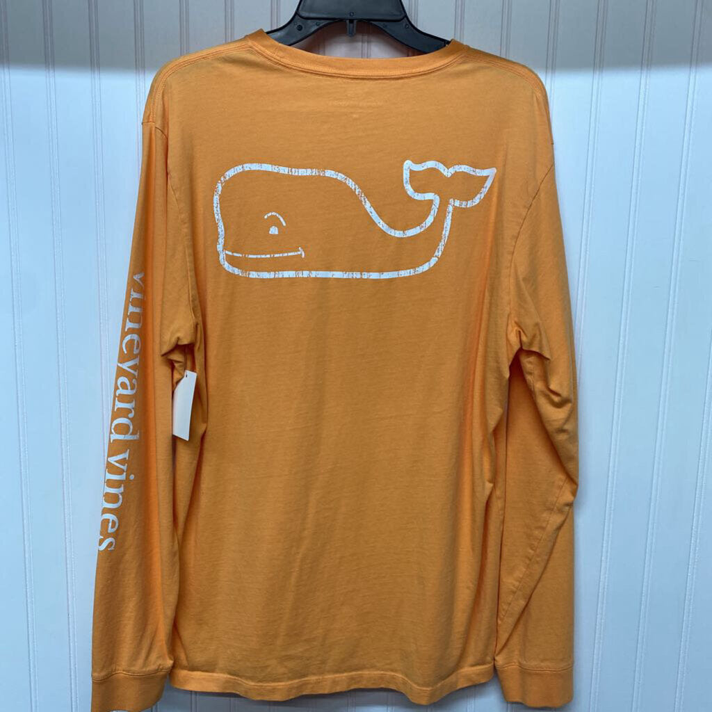 LONG SLEEVED GRAPHIC TEE