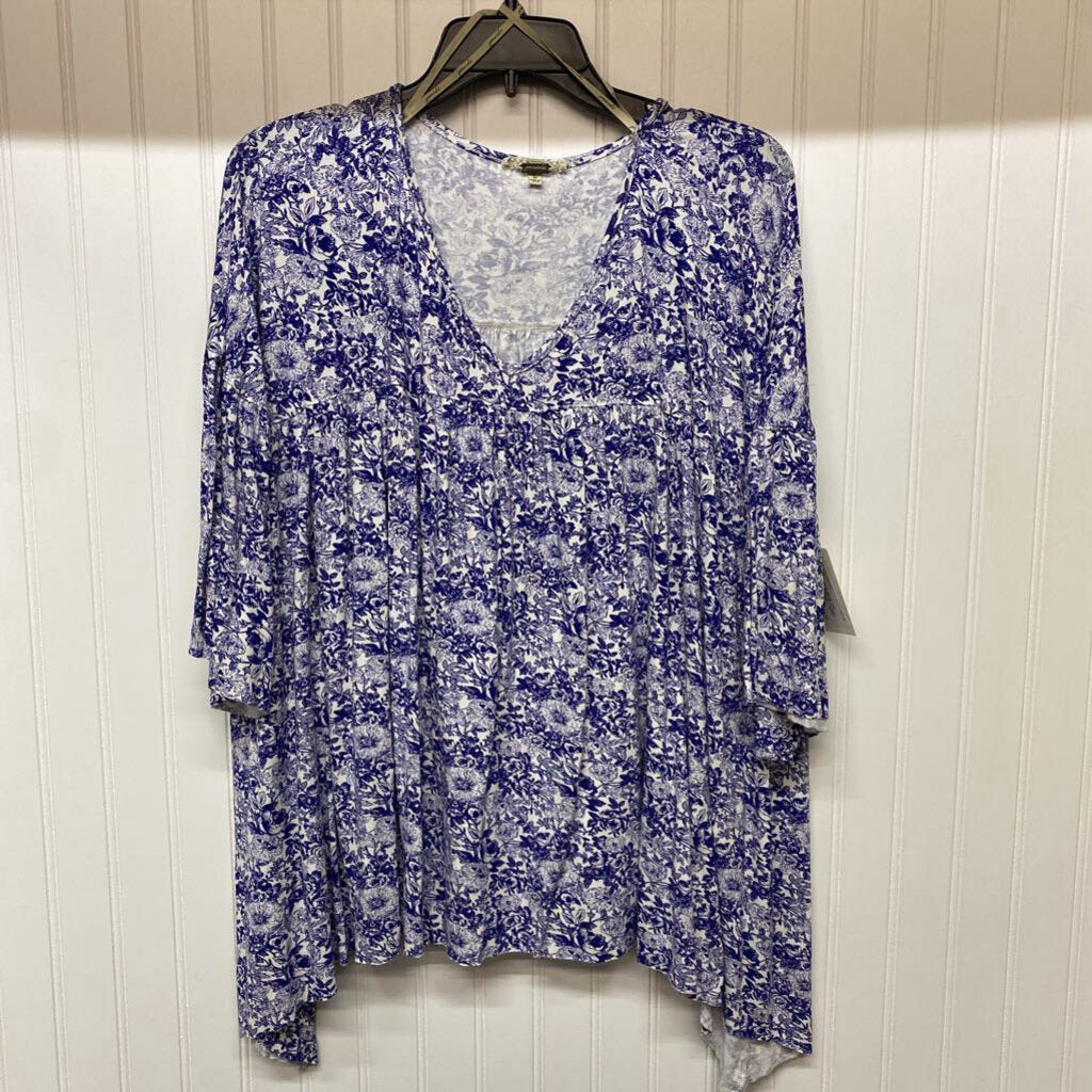 3/4 SLEEVE FLORAL KNIT TOP