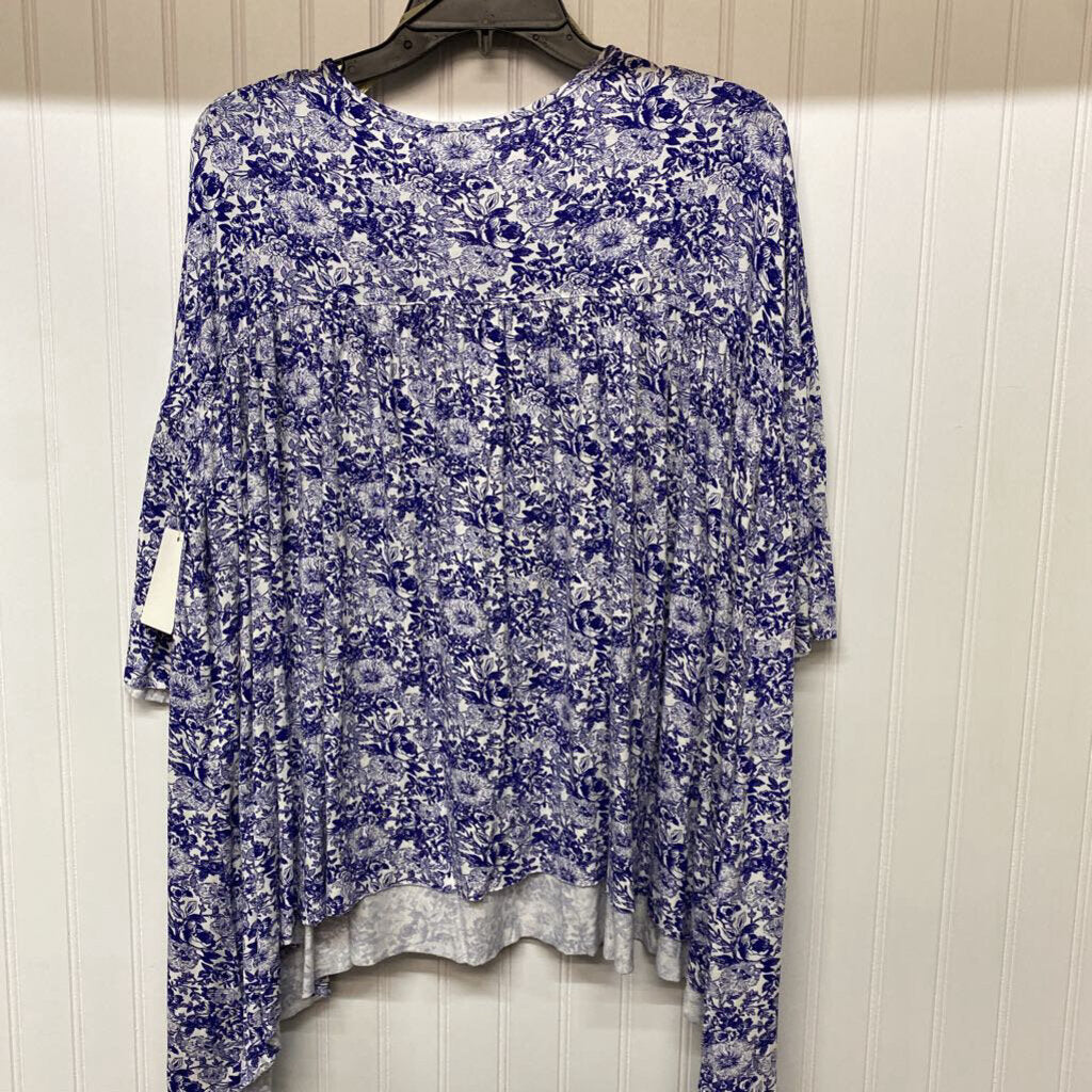 3/4 SLEEVE FLORAL KNIT TOP