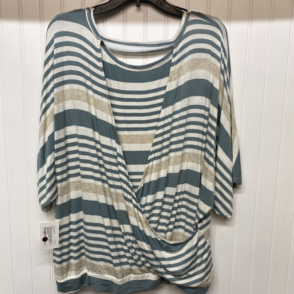 SHORT SLEEVE KNIT TOP