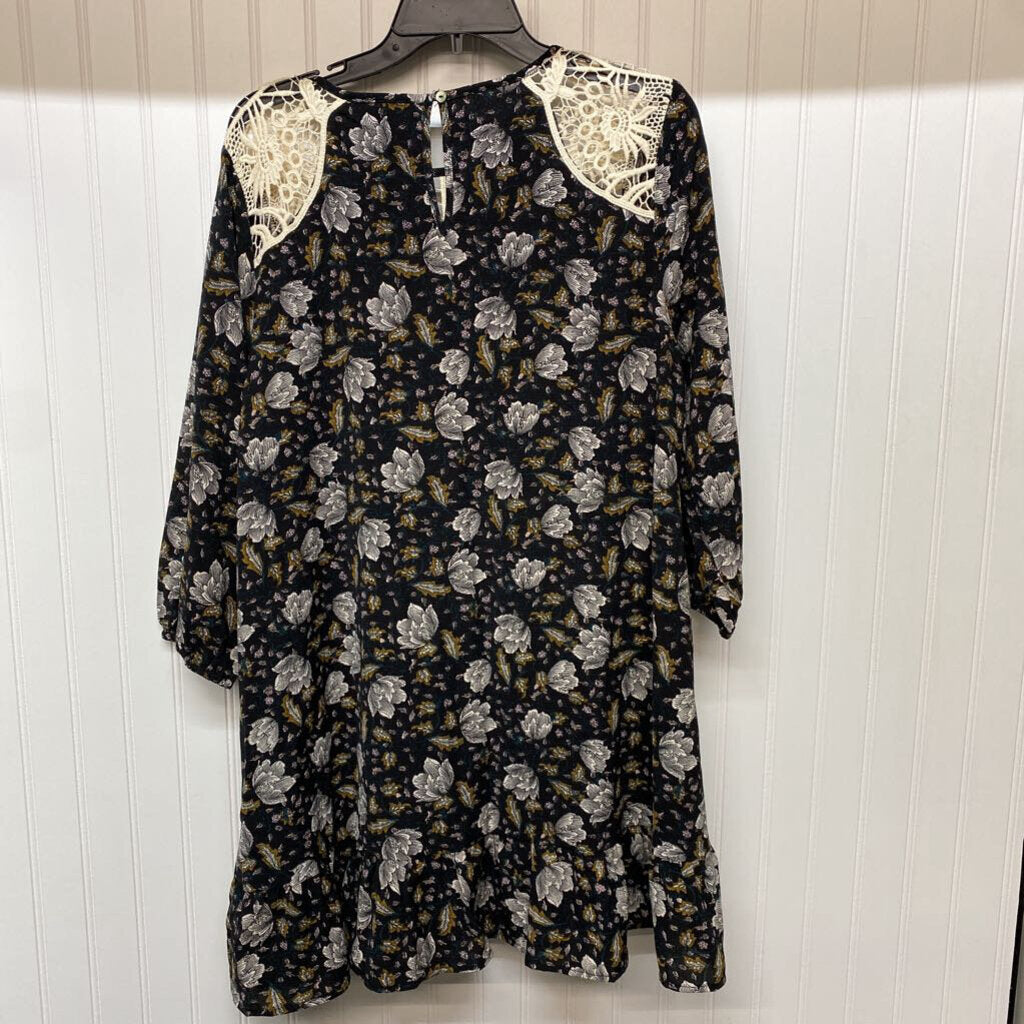 LONG SLEEVE SHORT DRESS