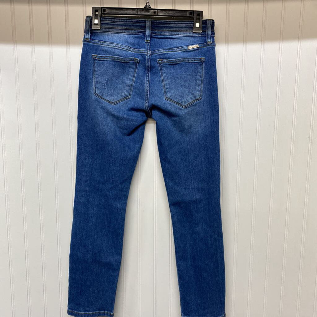 DISTRESSES SKINNY JEANS