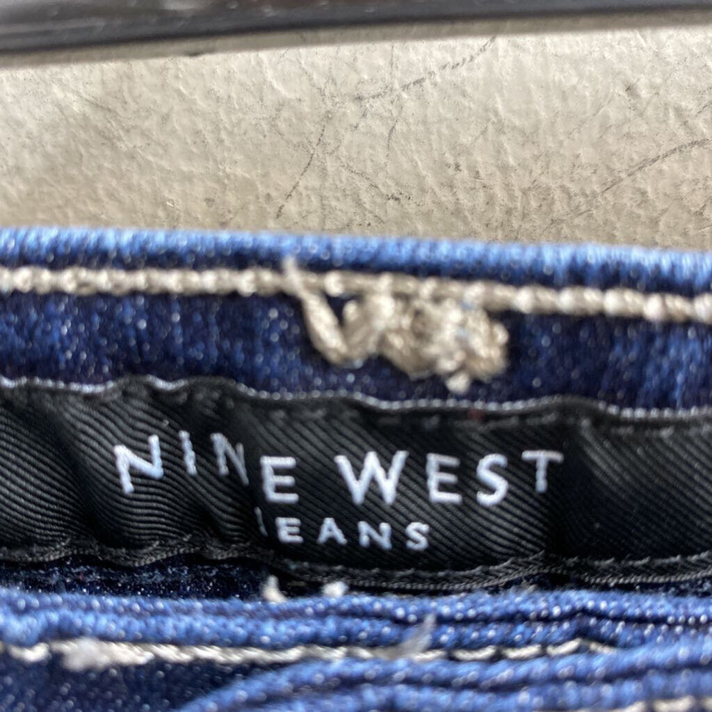 BOOTCUT JEANS