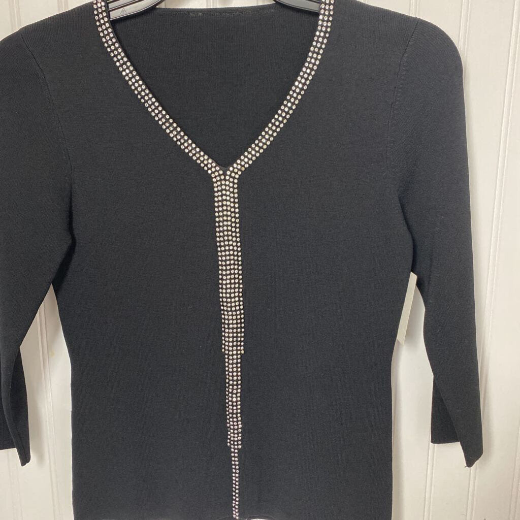 LONG SLEEVE EMBELLISHED TOP