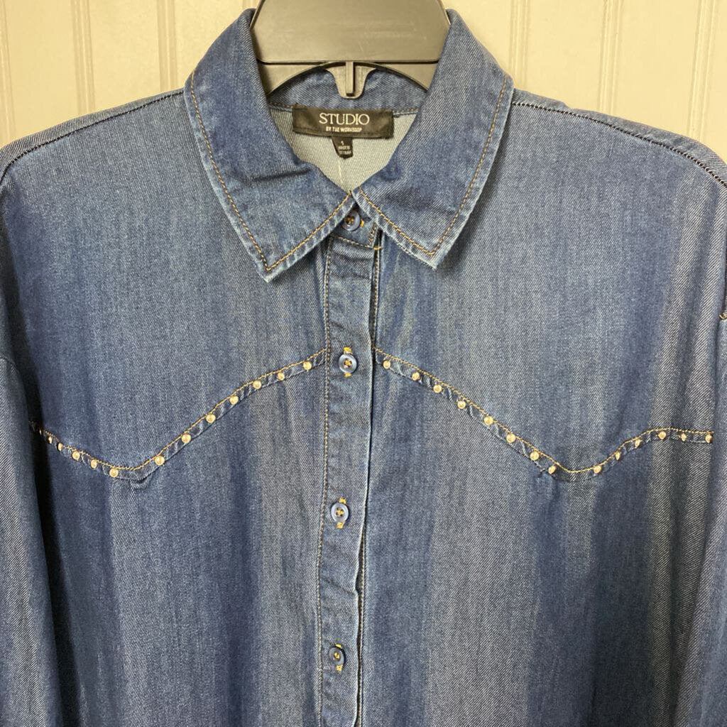 LONG SLEEVE EMBELLISHED BUTTON UP SHIRT