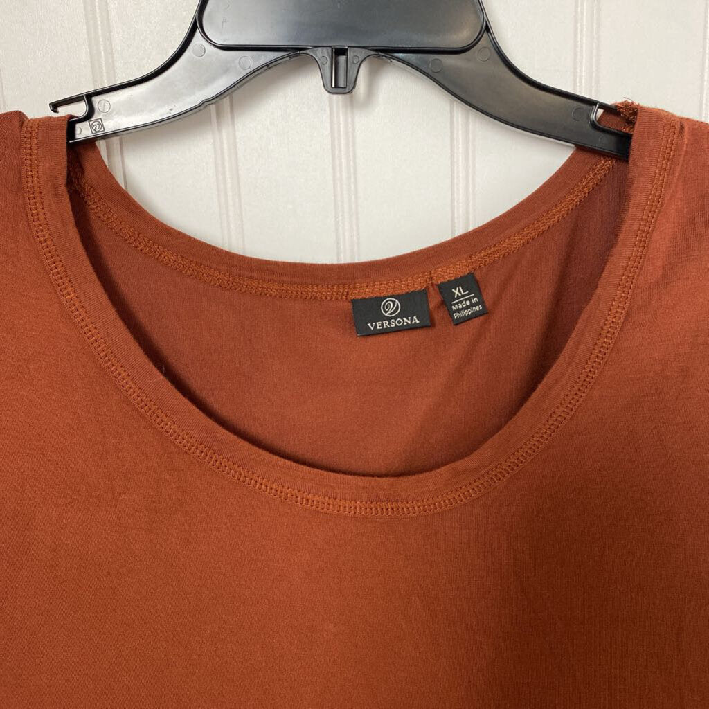 LONG SLEEVE KNIT TOP