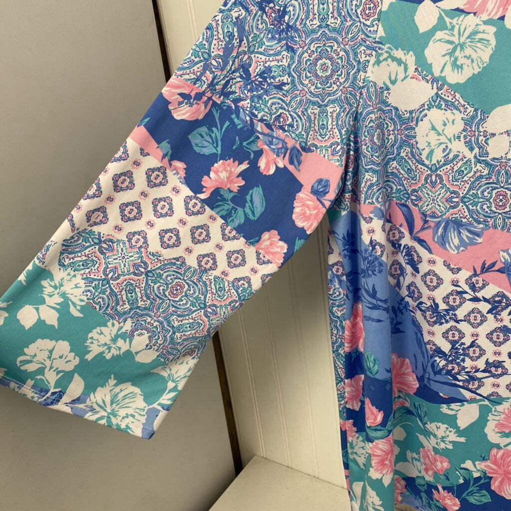 FLORAL LONG SLEEVED