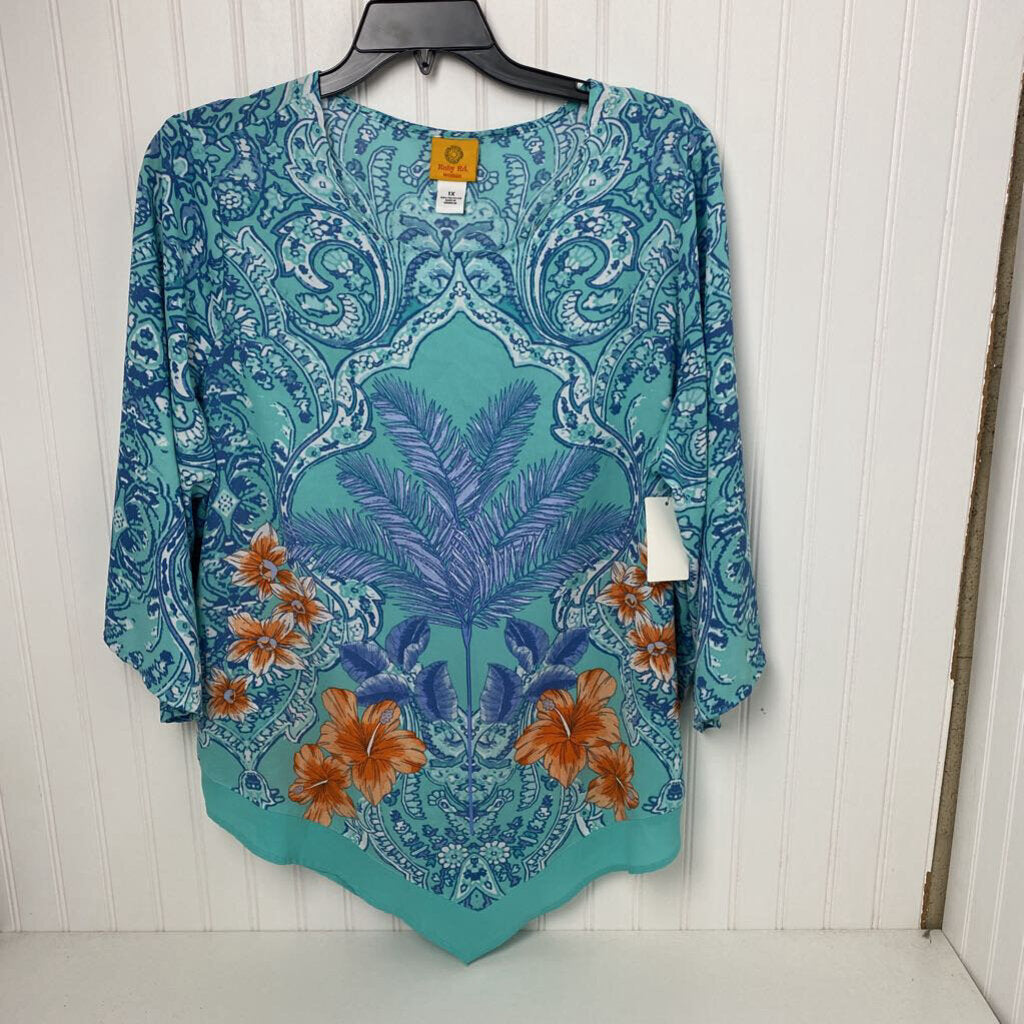 FLORAL LONG SLEEVED