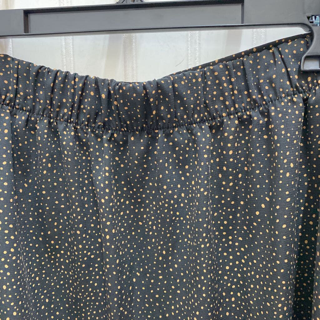 LADIES SKIRT